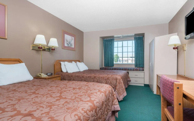 Super 8 Fargo Airport
