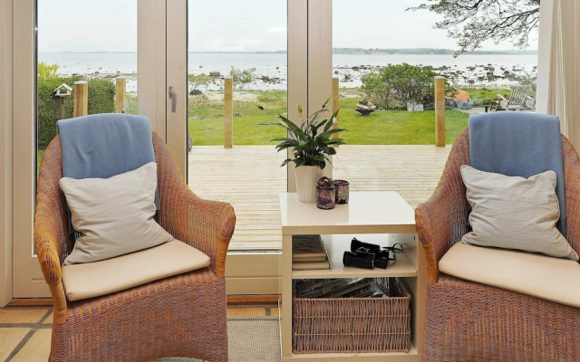 Rustic Holiday Home in Mesinge With Ocean View