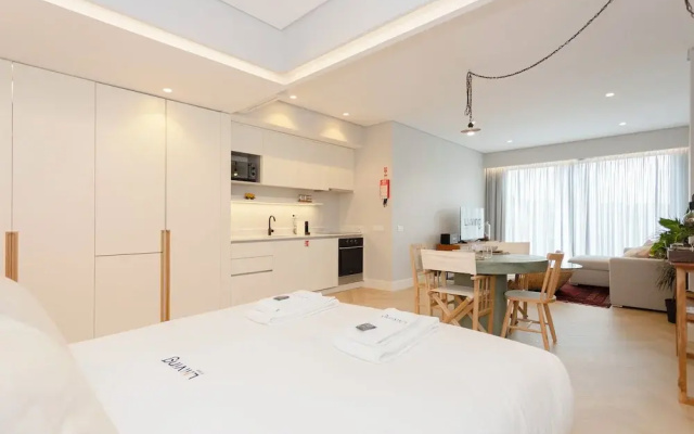Luxury Design Apartment M
