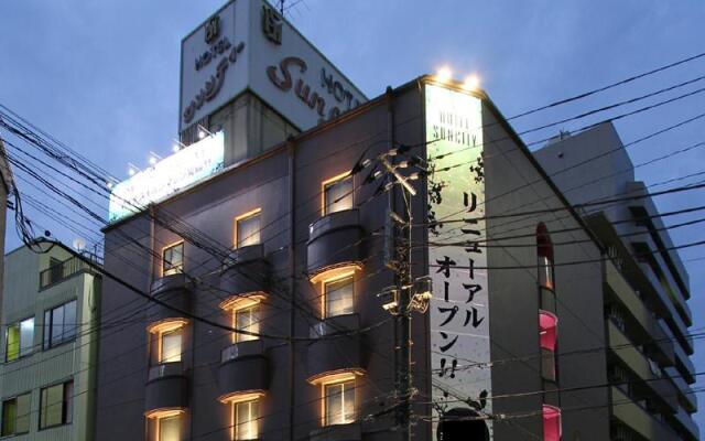 Отель Restay Sun City - Adults Only Уцуномия вид на фасад