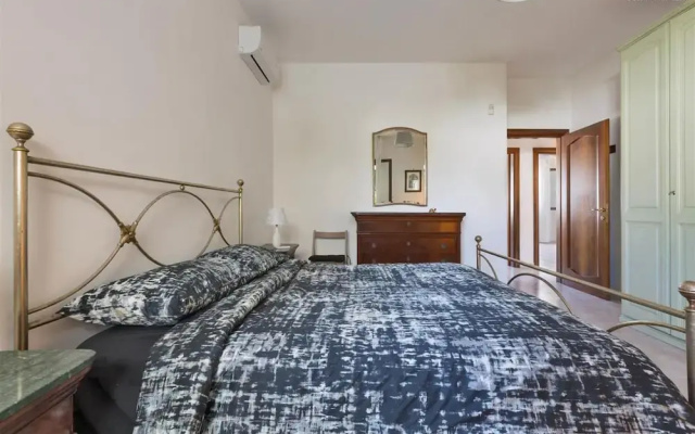 Villa Chiaraluna(To Make Arrangement For Check In Please Contact The Property At Least 5 Days In Advance)