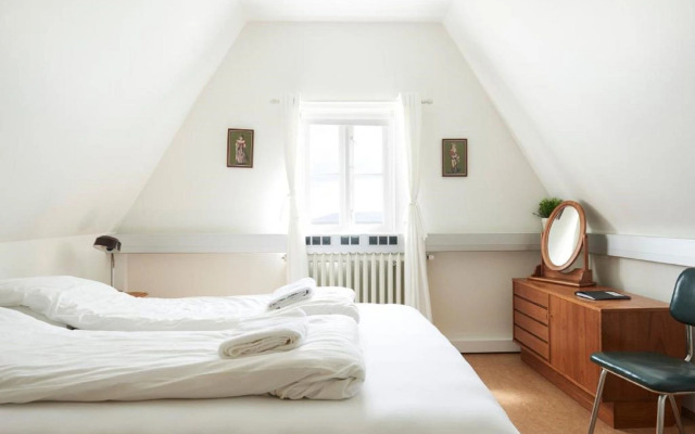 Heradsskolinn Historic Guesthouse
