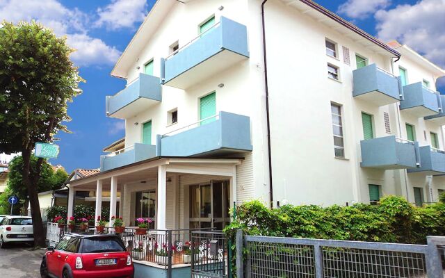 Отель Villa Donati Римини вид на фасад
