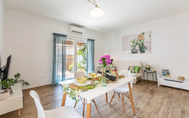 Nice Apartment in Milna With 1 Bedrooms and Wifi