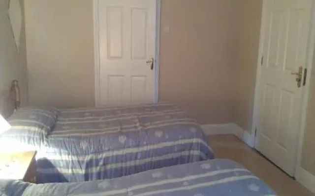 Anchor House Bed  Breakfast