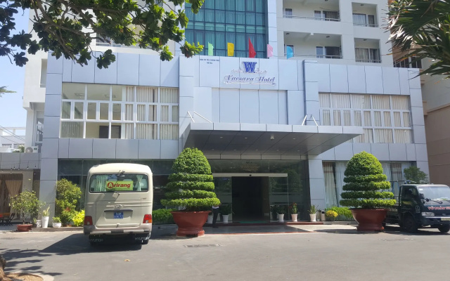 Vacsava Hotel