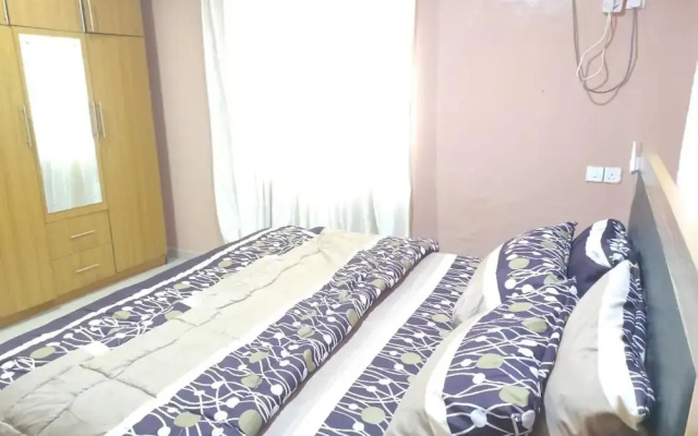 Abeokuta 2-bed House, Sleeps 4 With Free Parking