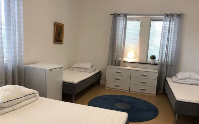 Hållsta Home Vandrarhem - Hostel