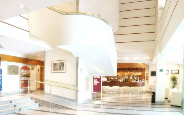 Hotel AR Parquesur