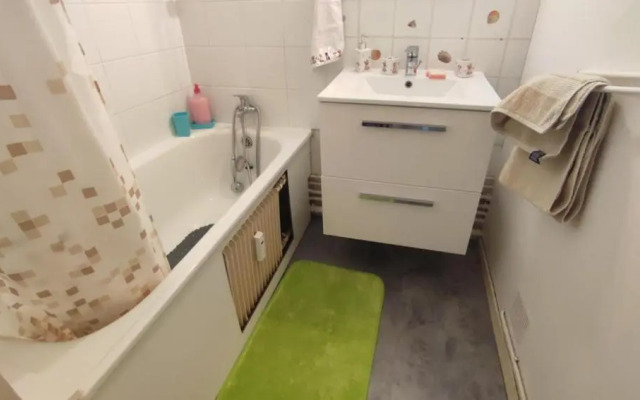 Studio Pour Personne En Deplacement Ou Etudiant (Adults Only)