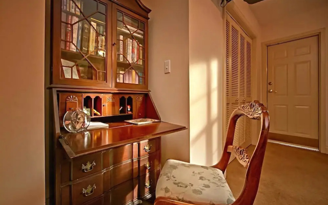 Riverfront Relaxation 2 Bedroom Home
