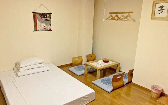 Petit Hotel 017