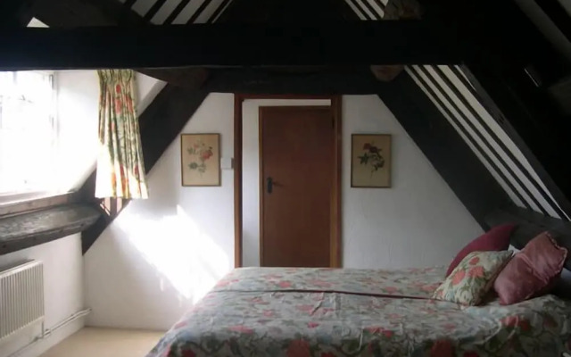 189 April Cottage