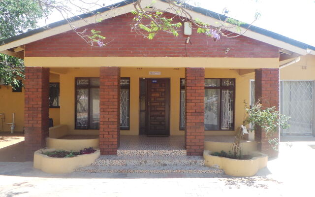 Covenant Hotel in Gaborone, Botswana from 73$, photos, reviews - zenhotels.com hotel front