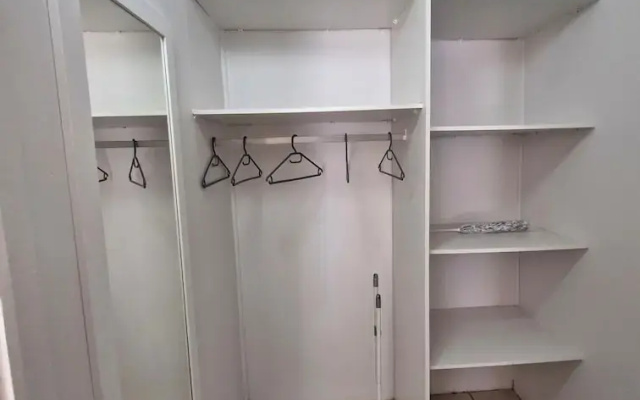 Ivy Place Studio Apartment