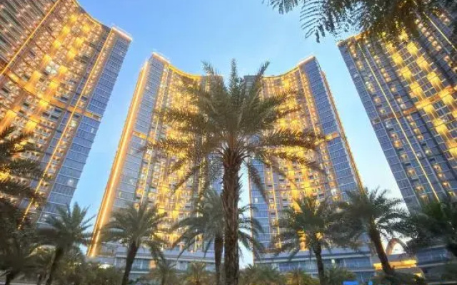 Jakarta . Shengshi. Gold Coast PIK Seaview Apartment
