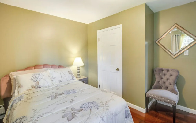 Great for Families: Waterville Retreat w/ Yard!