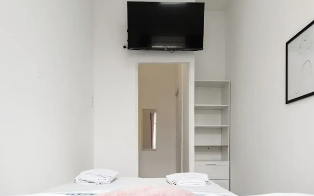 Luxury 6BR Apt near Millennium City