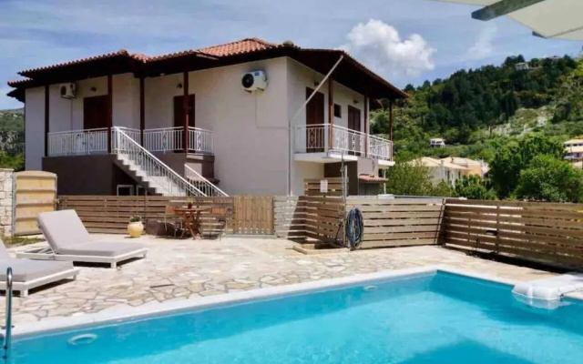 Sea Breeze Apartments - n.1 with private pool