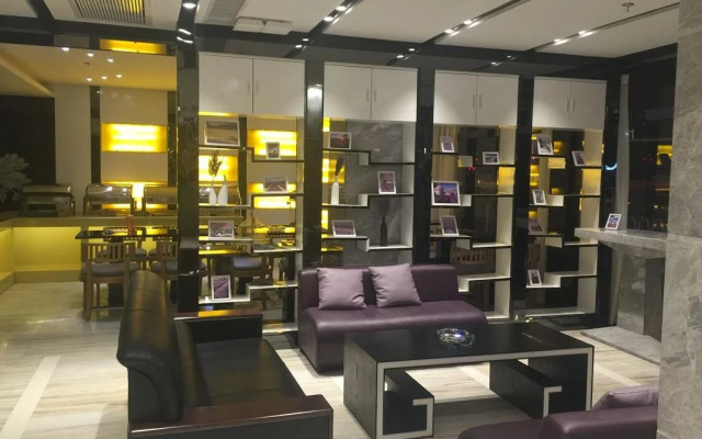 Lavande Hotel (Yichang Baotahe Wanda)