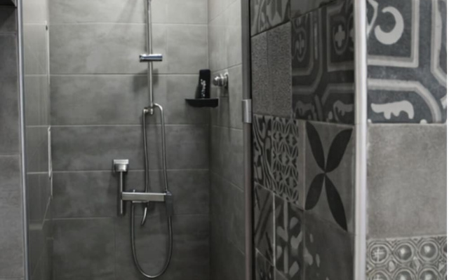 Airnest Suites Near Athens Airport