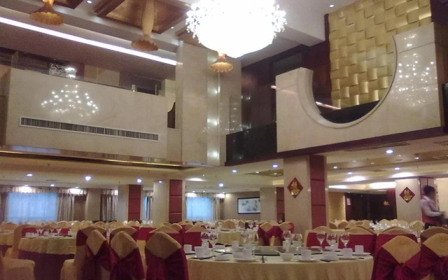 Huayu International Hotel