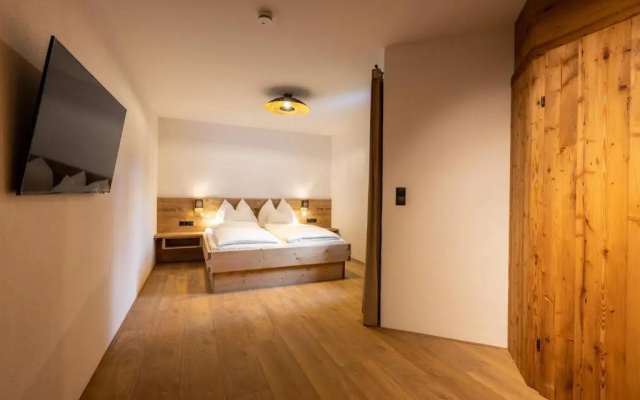 Lodge7 by Woods Lodge