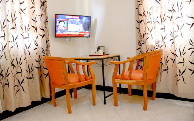 Crest Safari Lodge