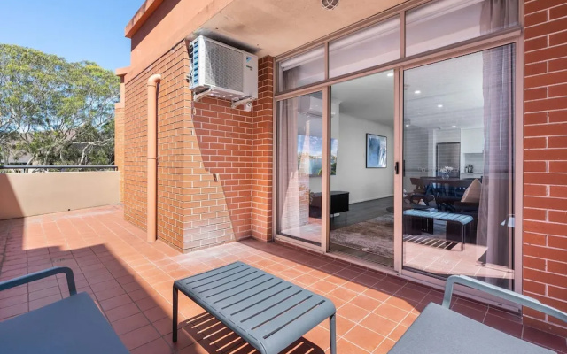 Camperdown Cozy Corner 6
