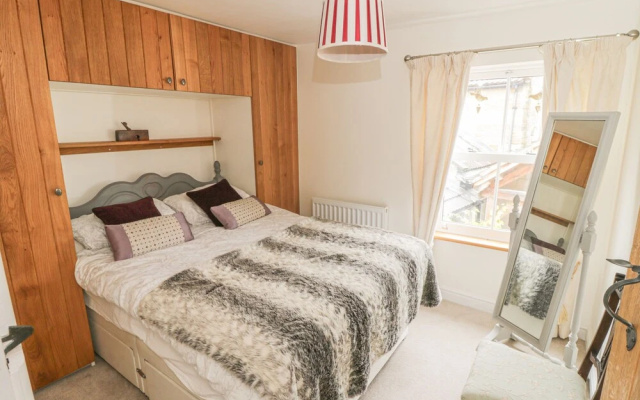 Chuckle Cottage