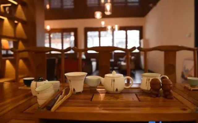 Leshan Meet Courtyard Hotel (Leshan Giant Buddha)