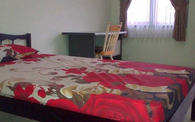Hotel O Kartika Guest House SyariahNearPantai Stres