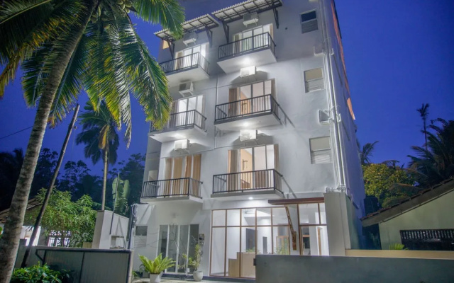 Sea Cloud Dalawella by OYO Rooms