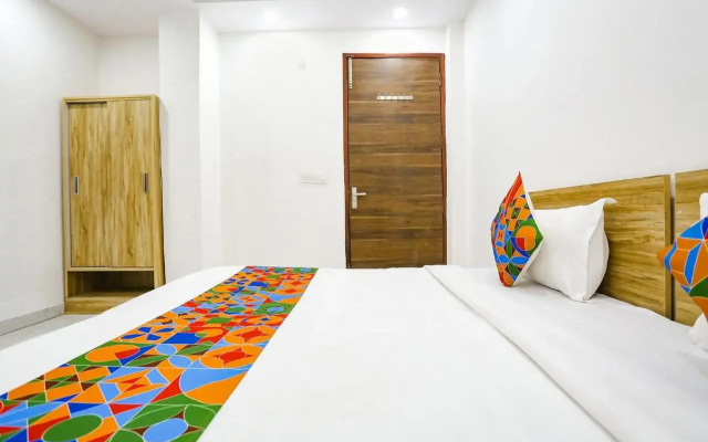 Fabhotel Silver Crown