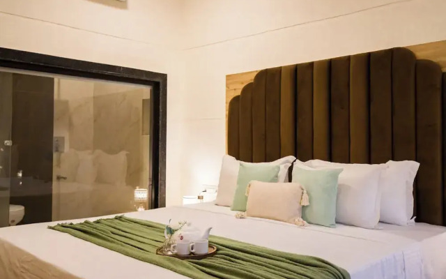 Alaya Stays 5BHK Roohmon's Farm Pvt Pool