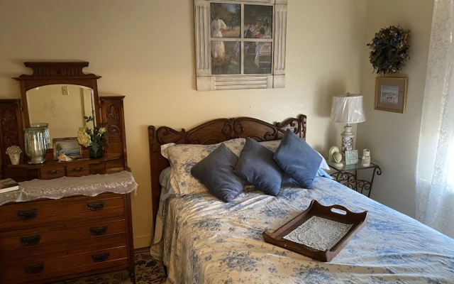 The Hotel Texan