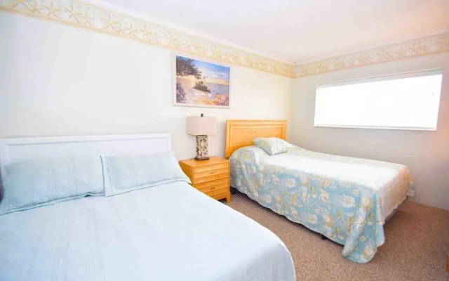 Harbour Island 302l 2 Bedroom Condo