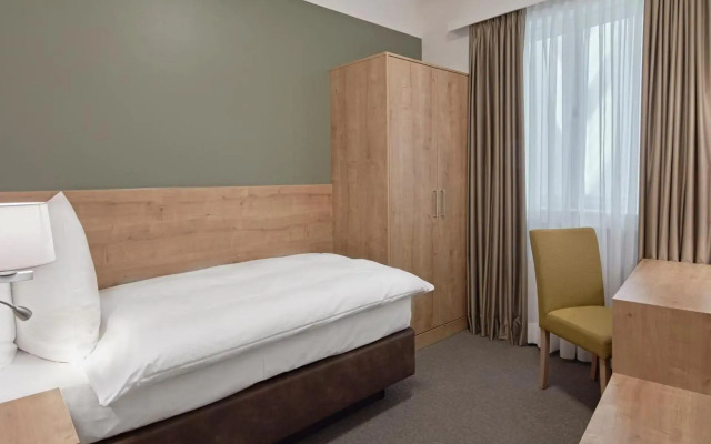 City Hotel