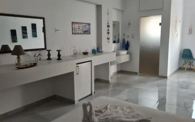 Mila Malia Suites