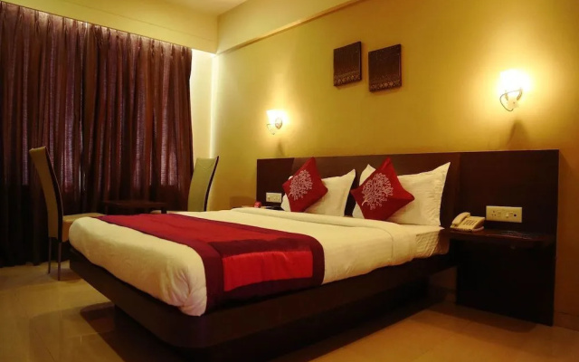 Oyo 1349 Hotel Solitaire
