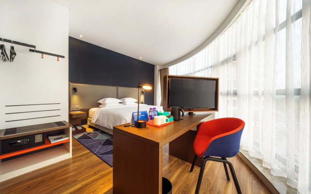 Holiday Inn Express Shaoxing Paojiang by IHG