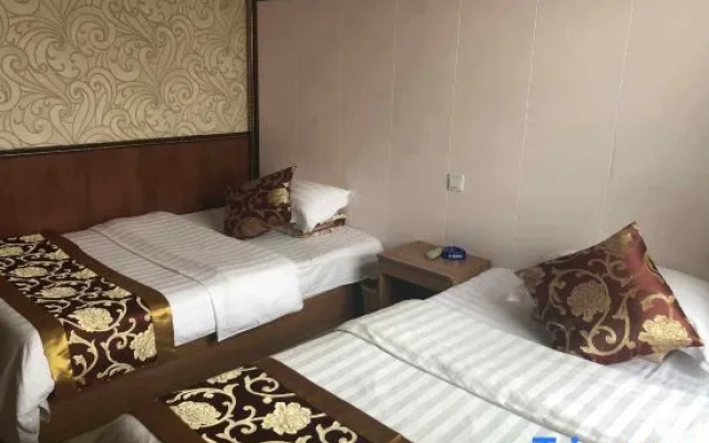 Huanren Jinxingxing Hotel