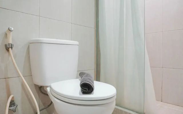 Comfort and Cozy Studio at MT Haryono Square Apartment