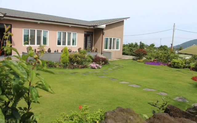 Jeju Gumsan Pension
