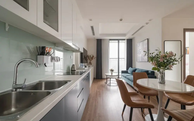 Vinhomes Green Bay Luxury Apartment