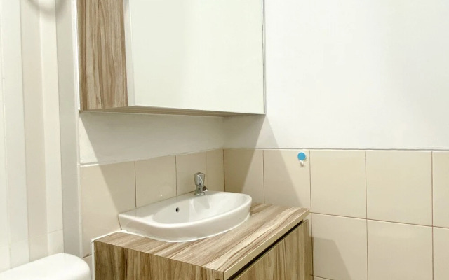 Homey And Compact Studio At Azalea Suites Apartment