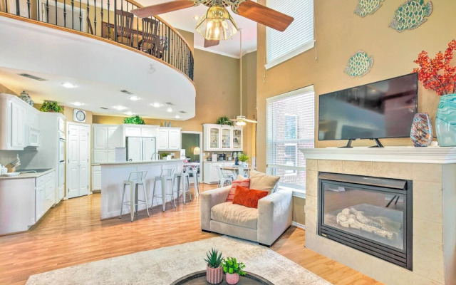 Beautiful Montgomery Home w/ Lakefront Deck!