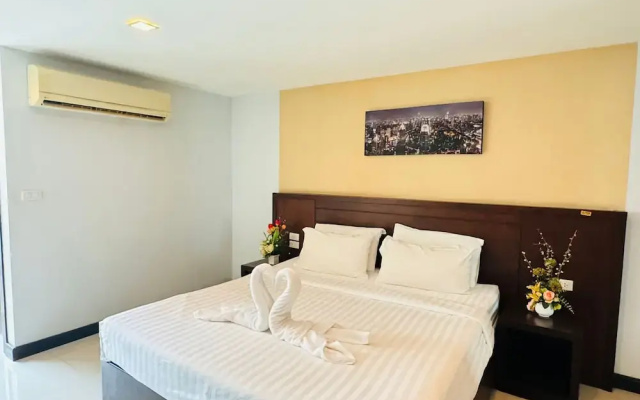 La Casa Patong