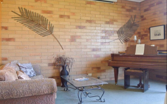 North Parkes Motel
