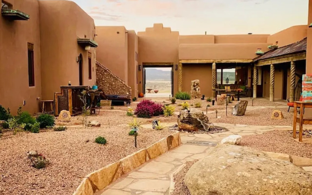 The Grand Hacienda Inn